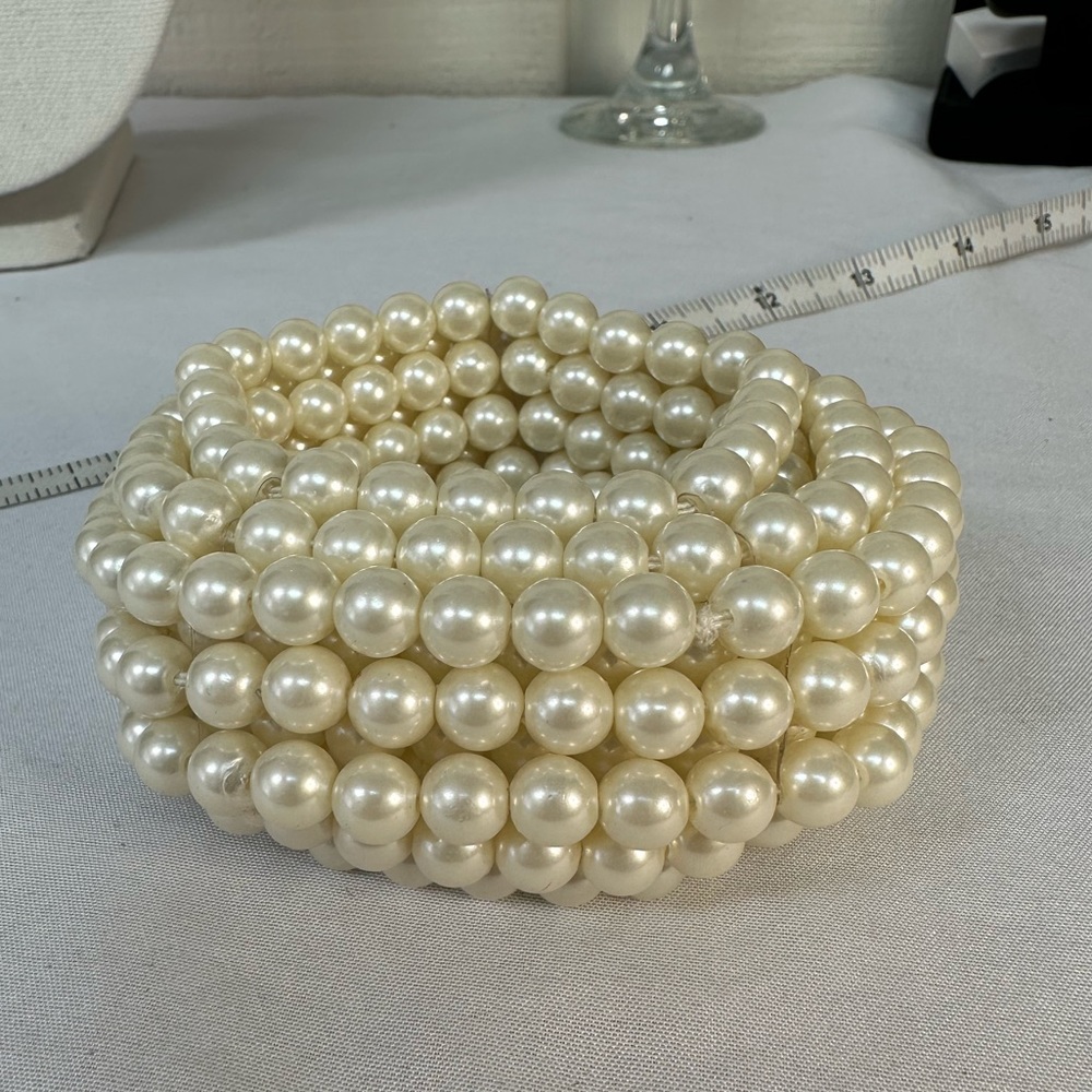 Big chunky 12 strand pearl bead stretch bracelet